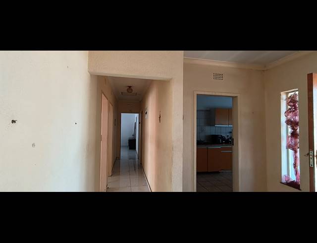 3 BEDROOM HOUSE FOR SALE IN WITPOORTJIE